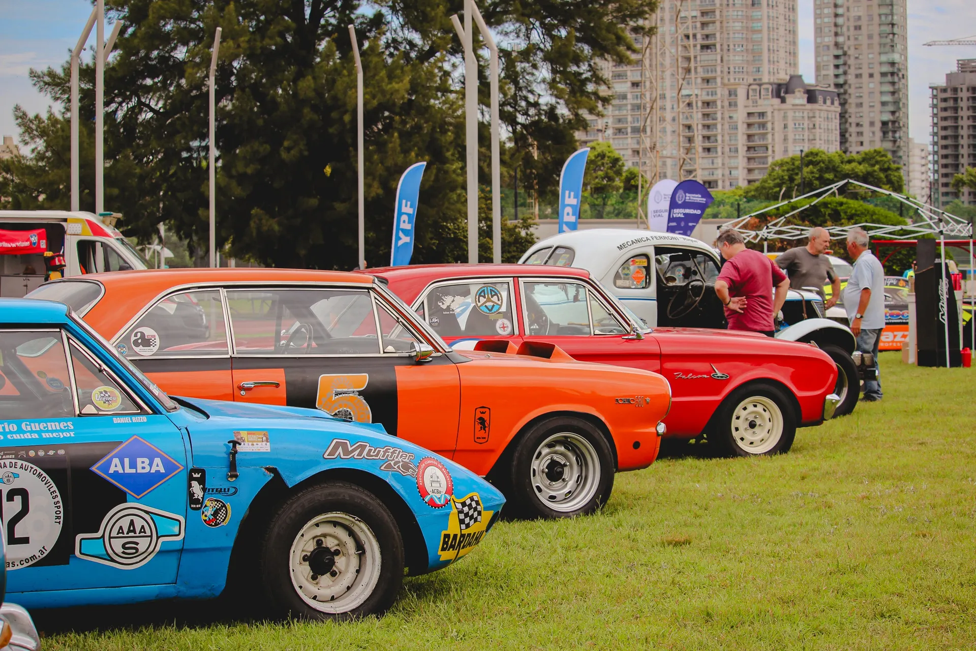 Expo Autos CeNARD — Gastronomía producido por SOMOS DER (1)